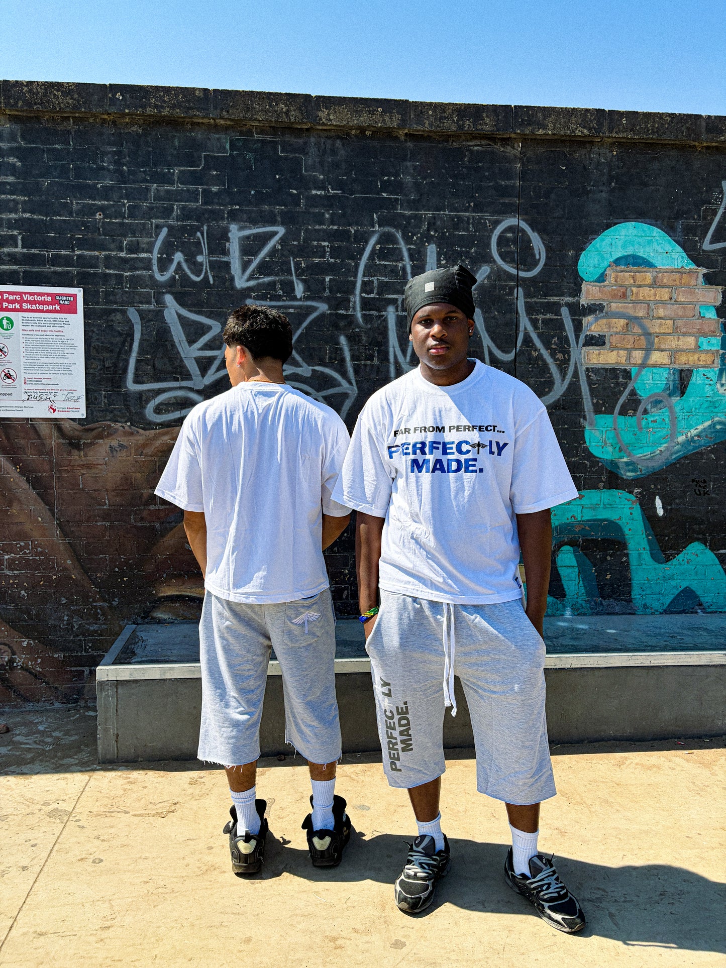 PERFECTLY MADE BAGGY SHORTS