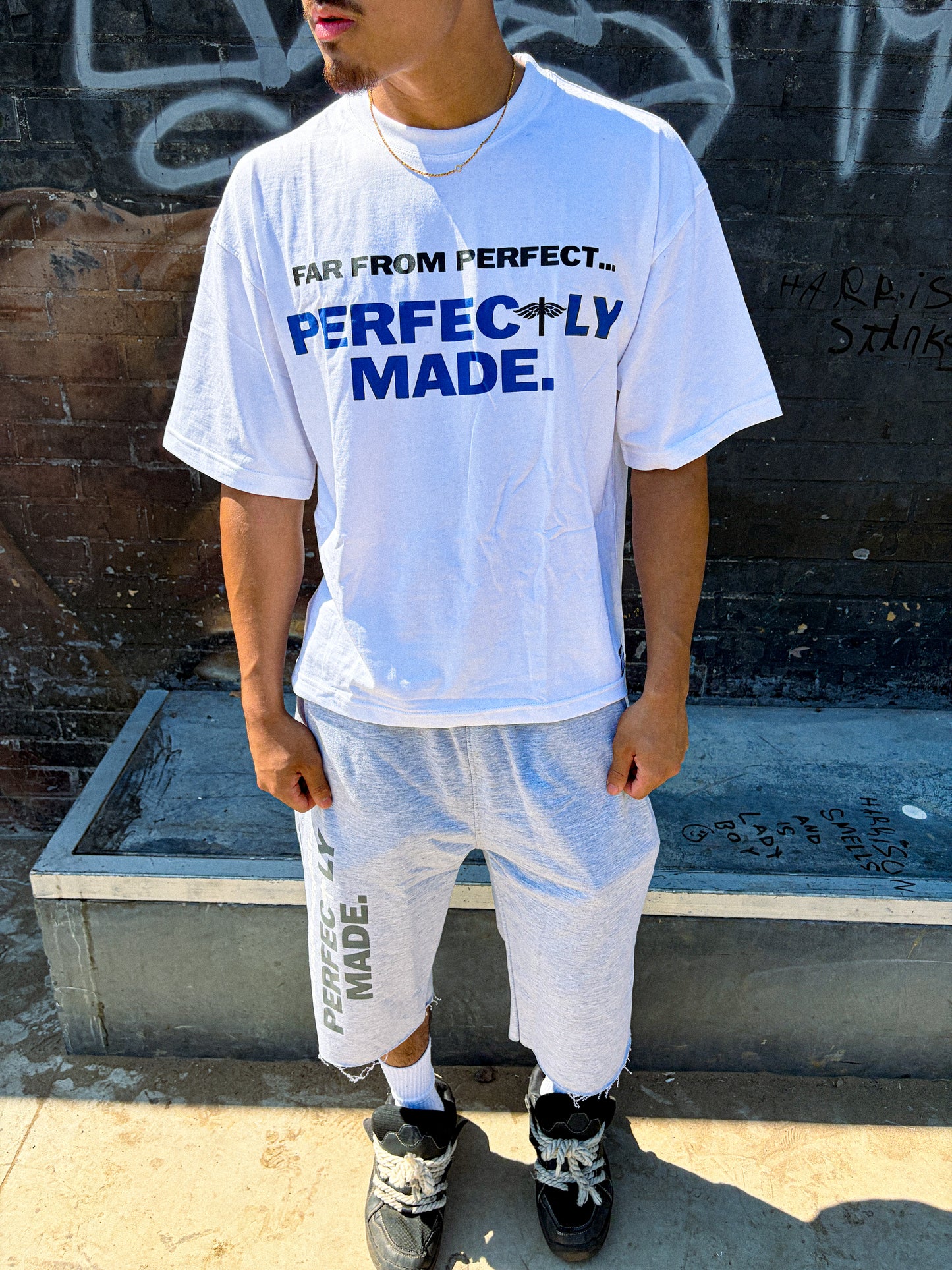 PERFECTLY MADE BAGGY SHORTS